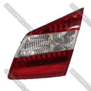 چراغ خطر عقب راست صندوق جنسیس سدان با شماره فنی 924043M200