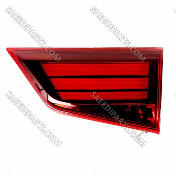 چراغ خطر عقب صندوق راست میتسوبیشی اوتلندر با شماره فنی 8331A180